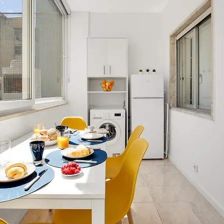 Bright In - 3 Bedrooms By Lisbeyond 리스본