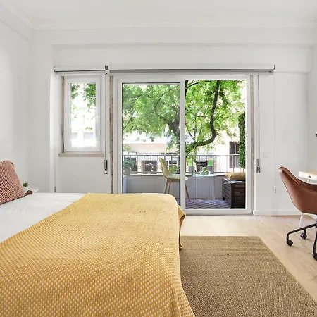 Lägenhet Bright In - 3 Bedrooms By Lisbeyond