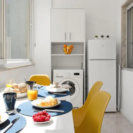 Daire Bright In - 3 Bedrooms By Lisbeyond